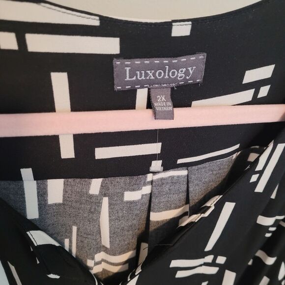 Luxology Black and White Dress Size 2X - Picture 3 of 5